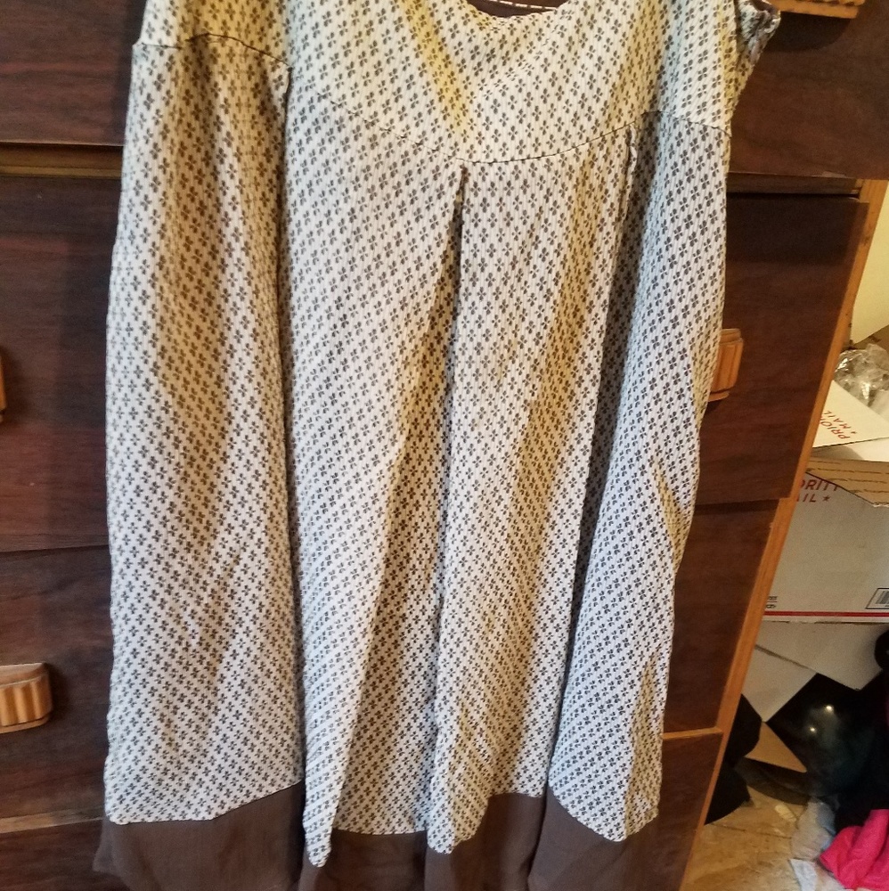 Brown skirt